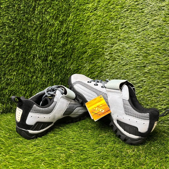 Size 5 Women’s - Shimano SH-MT40WL Cycling Shoes - 38 EU Size - Picture 1 of 7